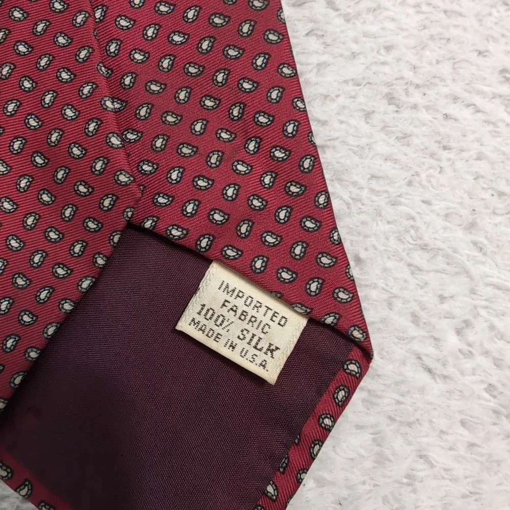 Yves Saint Laurent YSL Tie Red Mini Paisley Print 100% Silk USA Stain‎